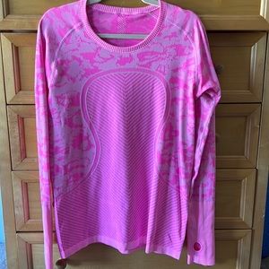 EUC Lululemon Swiftly Tech Long Sleeve Pink Camo Size 12
